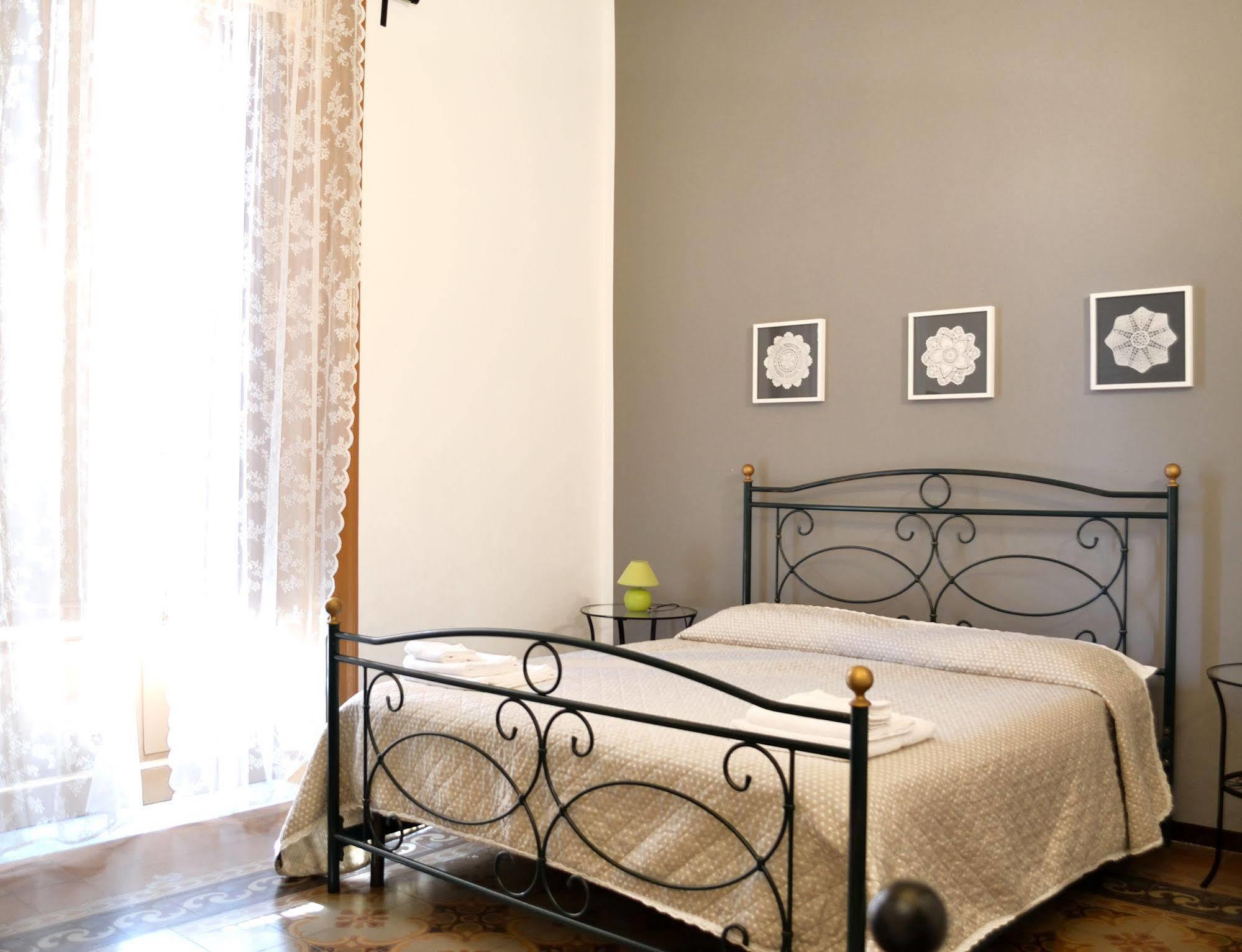 パレルモ Residenza Di Maggio Bed & Breakfast エクステリア 写真